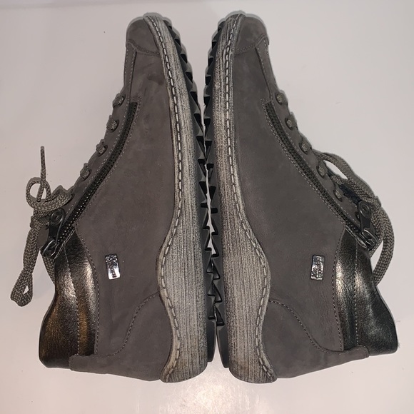 remonte Tex Gray leather ankle boots metallic collar side zipper for easy on. - Picture 4 of 7
